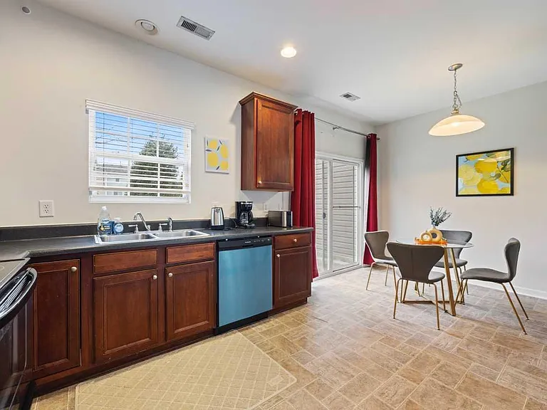 4 Suncrest Ct — Photo 11