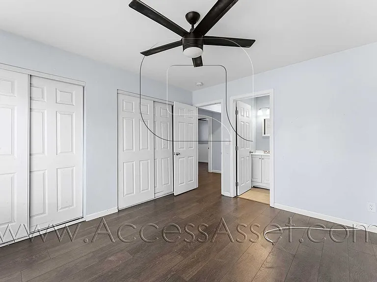 (*) Davis 402 — Photo 14