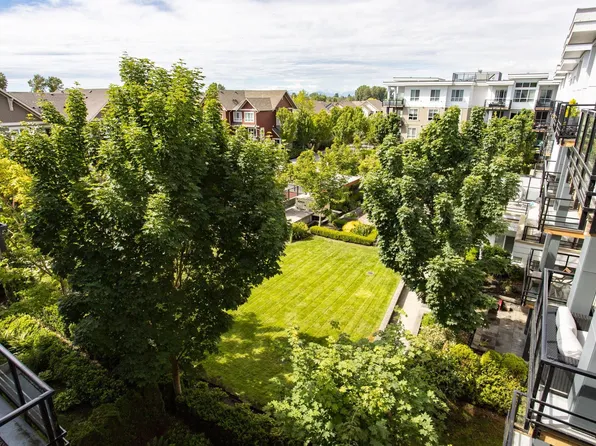 4690 Hawk Ln #414, Tsawwassen, BC V4M 0C4