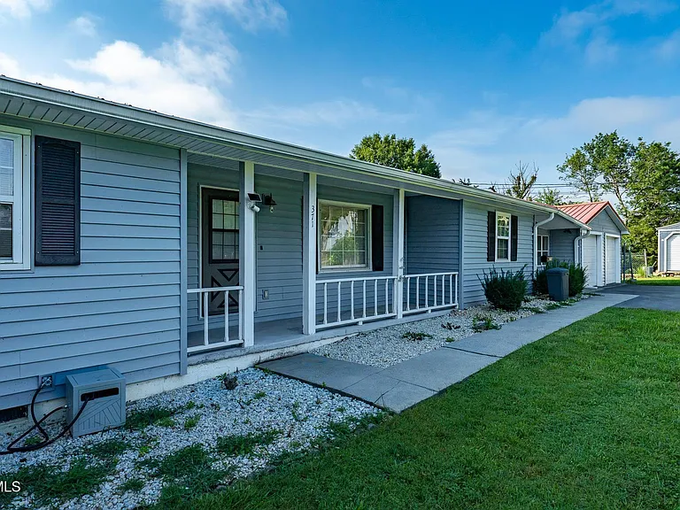 371 Oak Hill Cir — Photo 44