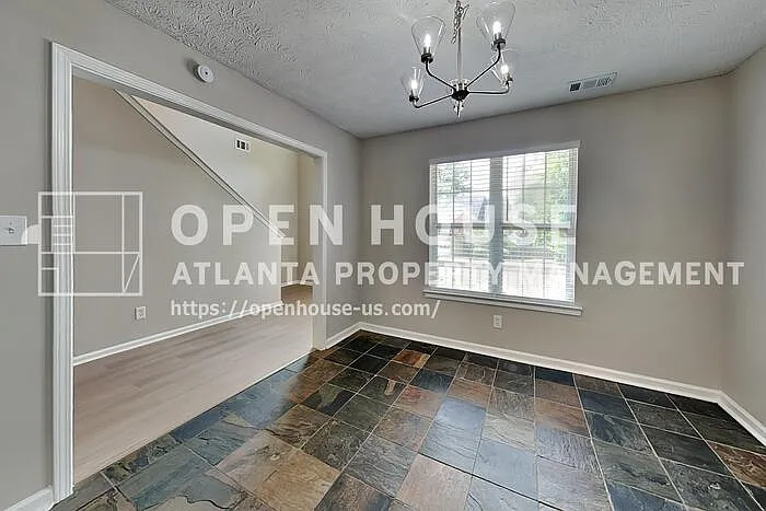 3366 English Oaks Dr NW — Photo 4