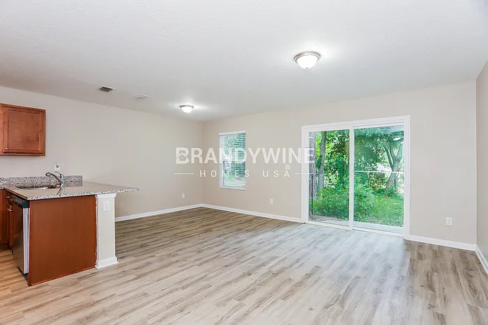 3549 Rain Forest Dr W — Photo 7