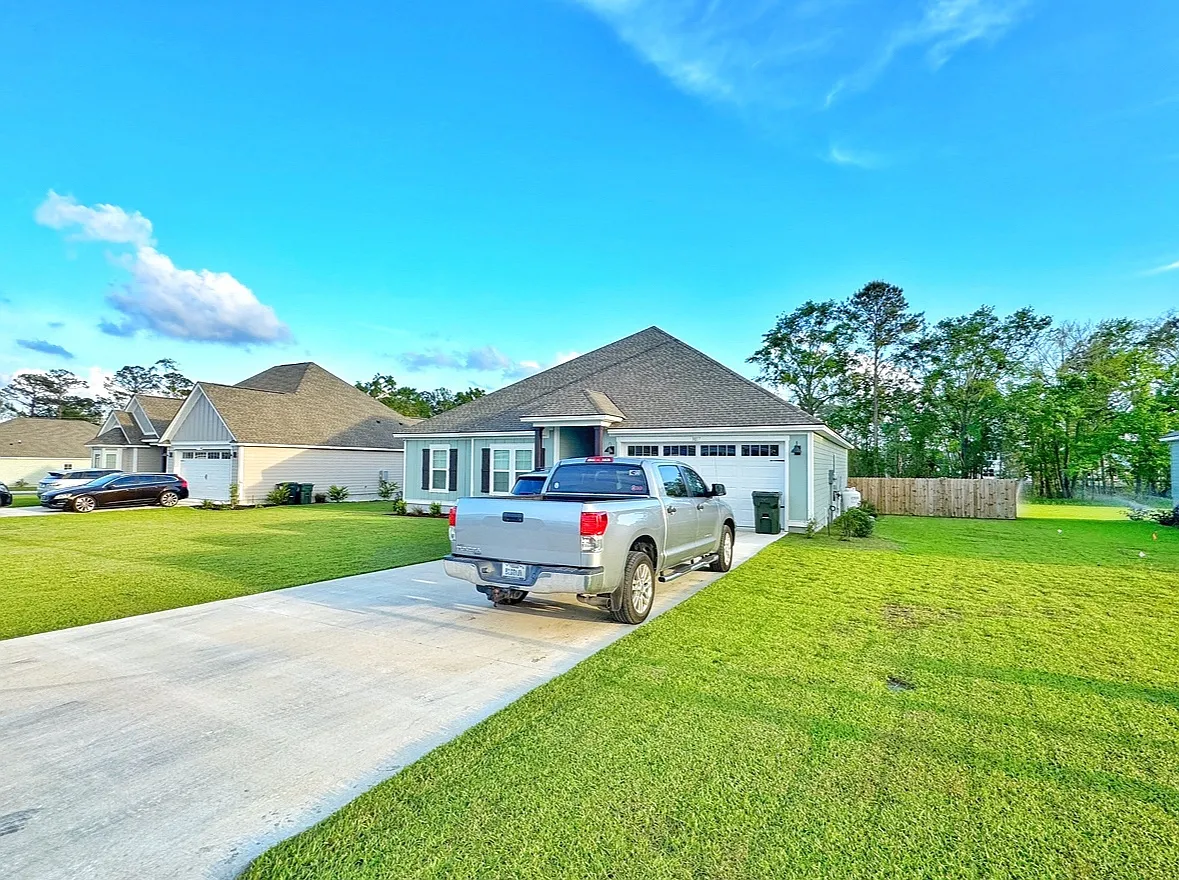 Building Photo - 3017 Dowington Dr