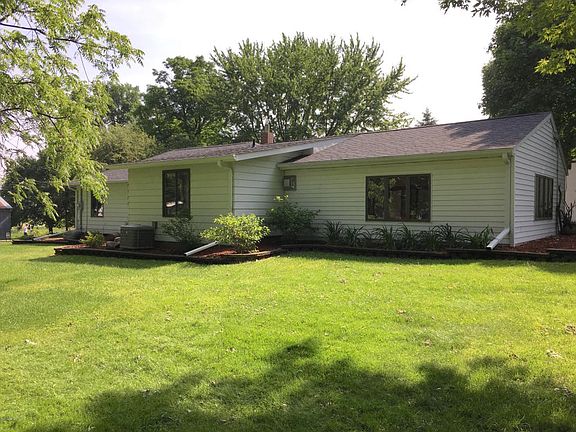 3rd image of 28338 N Island Cir