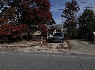 207 7th St, Spring Lake, NC 28390