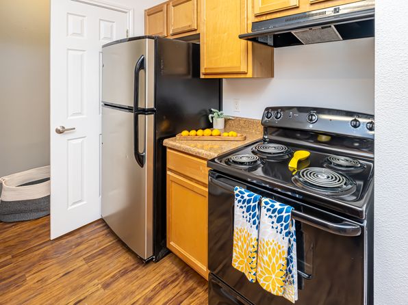 301 Lakeshore Blvd N #37390A989