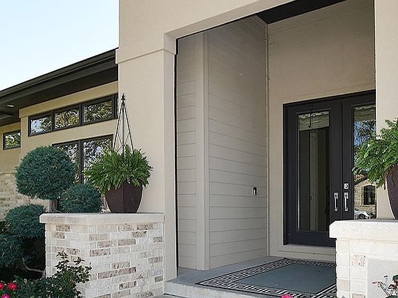 4th image of 17121 Oakmont Dr
