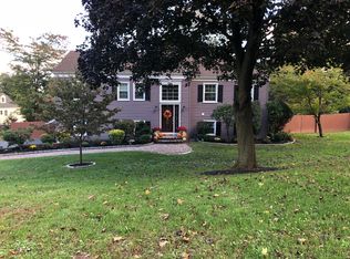 6 Chimney Ridge Dr, Morristown, NJ 07960