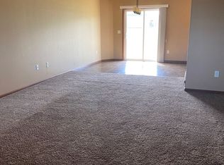 1261 15th St W, Dickinson, ND 58601