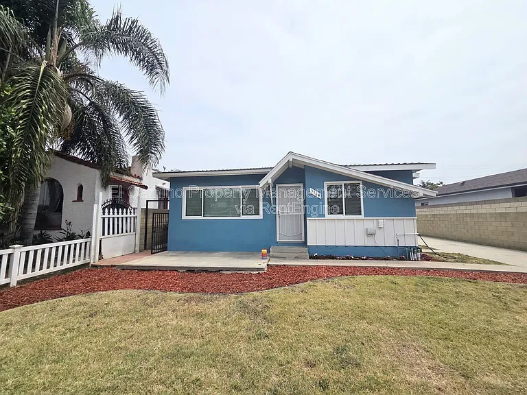 3164 Pine Ave — Photo 21