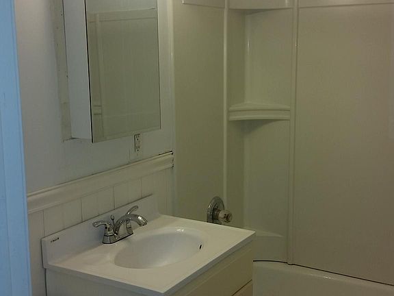 3rd image of 322 Saint Paul St APT 2C