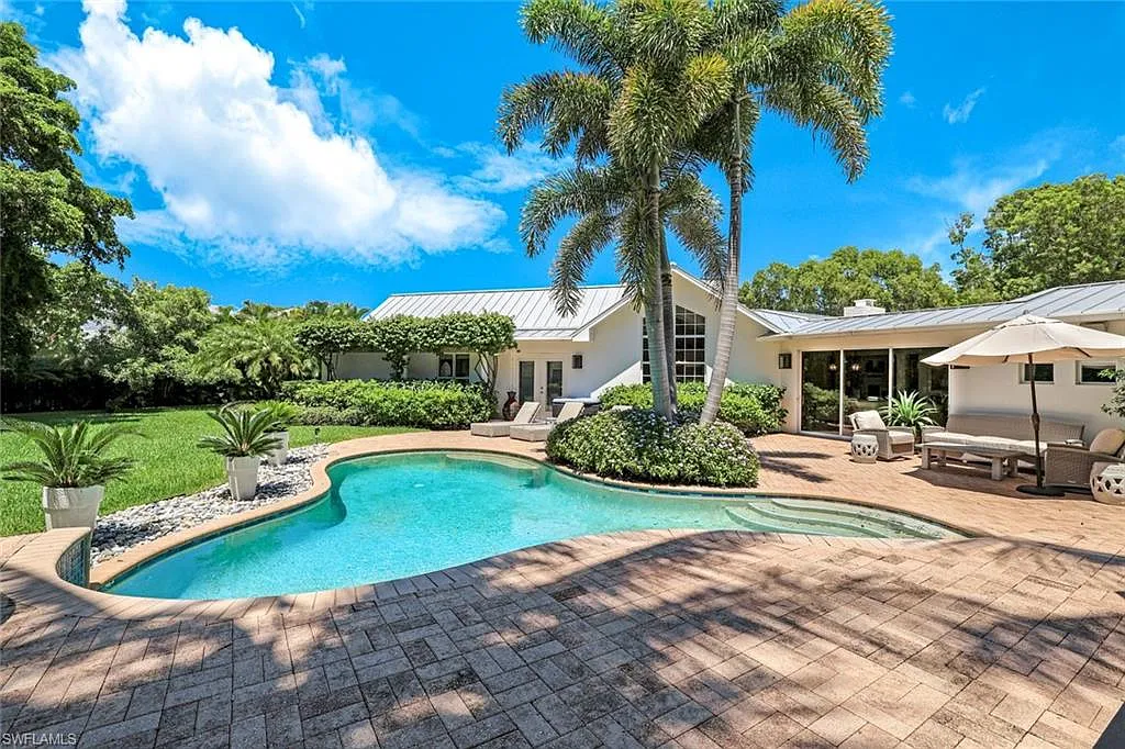 5 bed, 3.5 bath, 3905 sqft, $55,000 — Photo 1