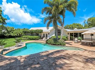 642 6th Ave N, Naples, FL 34102
