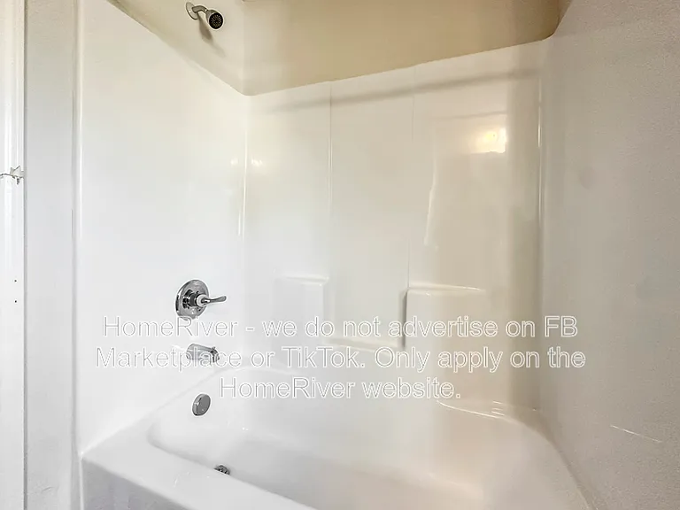206 Daisy Cir — Photo 19