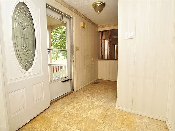 4th image of 246 Wren Dr