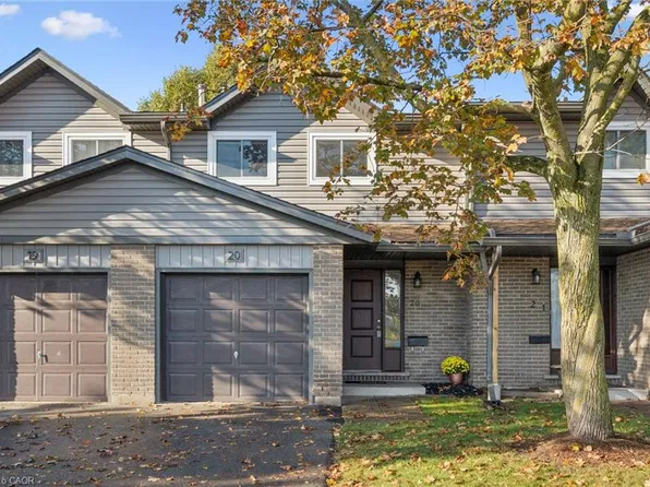 46 Cedarwoods Cres #20, Kitchener, ON N2C 2L7