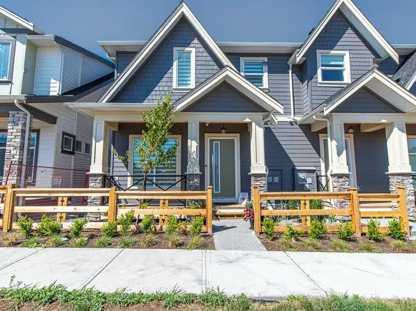 7422 196th St, Langley, BC V2Y 3R7