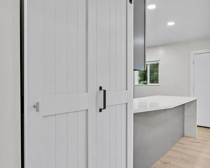 Ocean Beach Living | Modern 2Bd/2Ba | Laundry in-unit — Photo 21