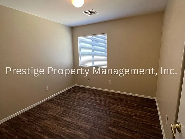 6908 S Creek Run Ave — Photo 5