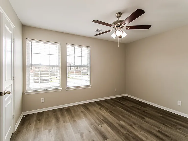 323 Ginseng Ln — Photo 14