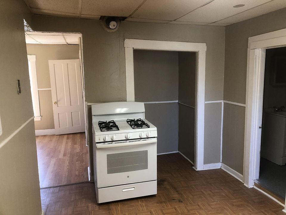 266268 Pleasant St 7 268 Pleasant St Gardner MA Zillow