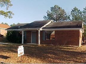 2nd image of 2941 Dahlia Dr