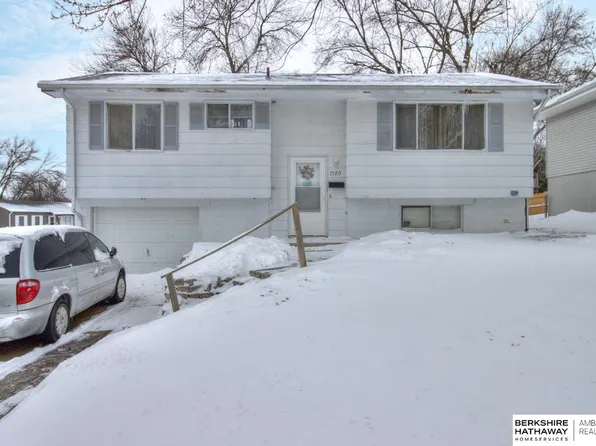 7520 S 76th Ave, La Vista, NE 68128