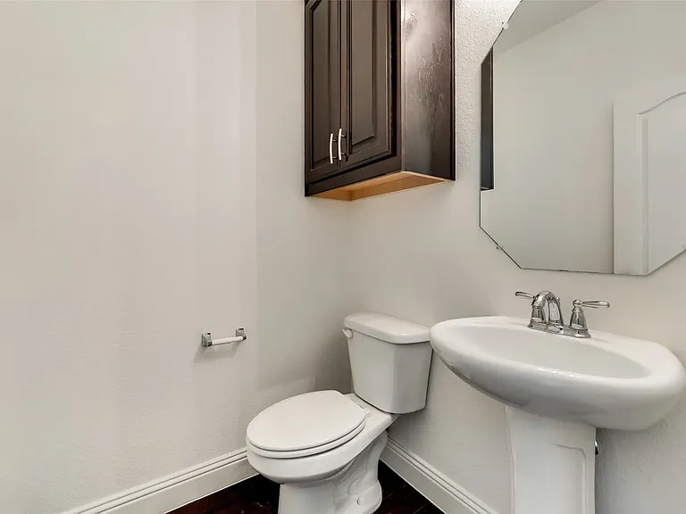 5745 Headquarters Dr — Photo 23