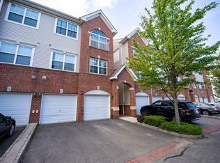 88 Lyon Ct, Jersey City, NJ