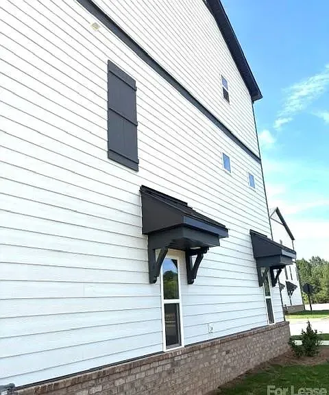 416 Silver Star Blvd — Photo 26