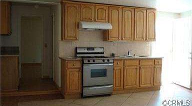 5th image of 552 S Darney Ave