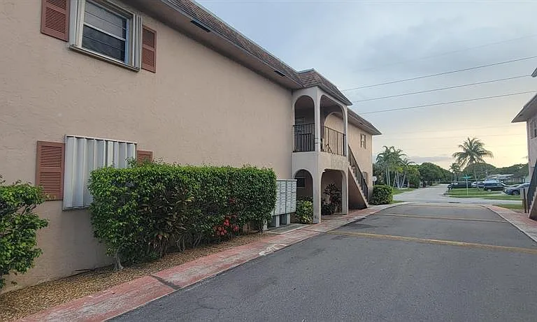 600 SW 2nd Ave #235 — Photo 7