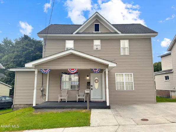 1071 2nd St, Nanty Glo, PA 15943