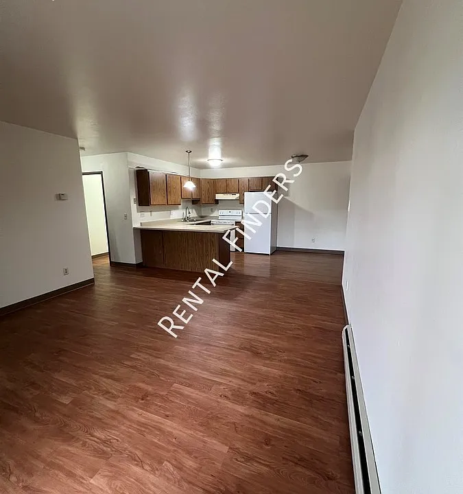 129 E Mitchell Ave #6