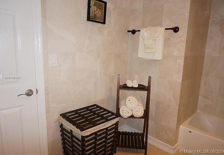 19370 Collins Avenue Seasonal #923 — Photo 11