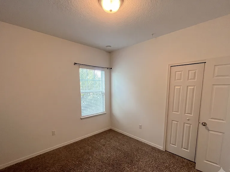 9313 Tyrella Pine Trl — Photo 17
