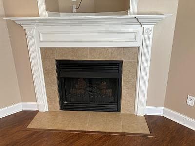 4th image of 4221 Platinum Dr