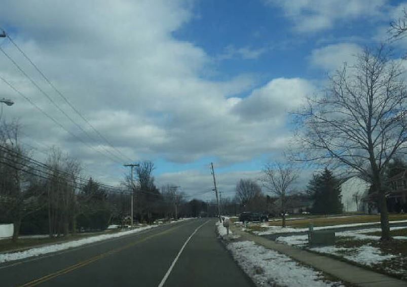 2nd image of 60 Symmes Dr