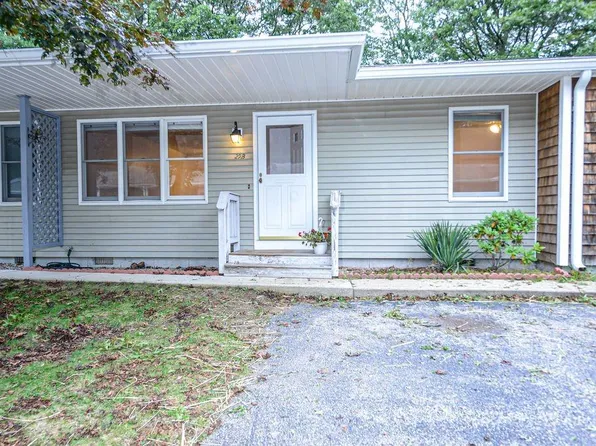 29 W Castle Way #B, Charlestown, RI 02813