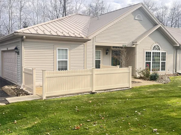 12201 Dawn Dr, Meadville, PA 16335