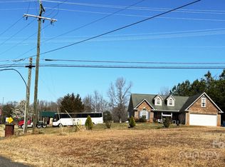 1302 Earl Rd, Shelby, NC 28152