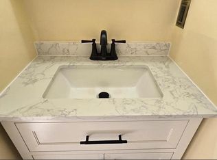 16 Dallington Ct #16, Perry Hall, MD 21128