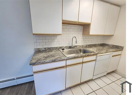 801 Dahlia St #2 — Photo 8