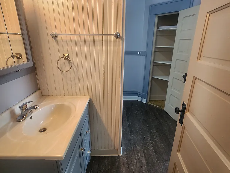 1719 Farnam St #2 — Photo 16