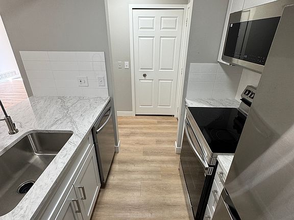 4th image of 15122 Southpointe Dr APT 104