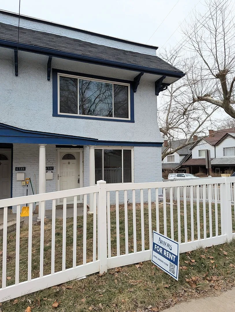 6381-6387 Alderson St photo 1