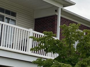 5625 Twin Oaks Dr, Sterling Heights, MI 48314
