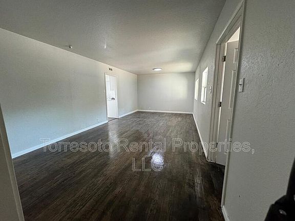 4th image of 152 Shadwell Dr Unit 200
