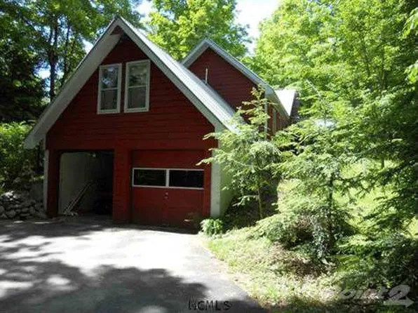 278 Fraternaland Rd, Paradox, NY 12858