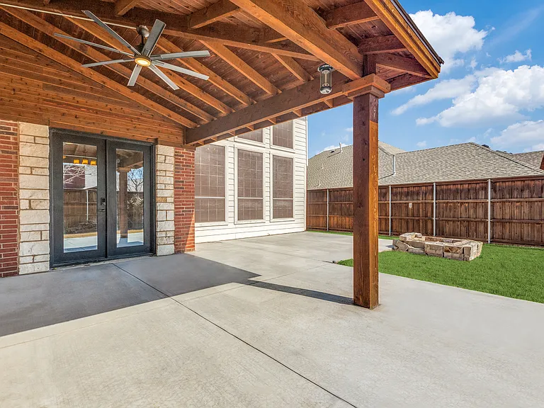 5857 Chatham Ln — Photo 24